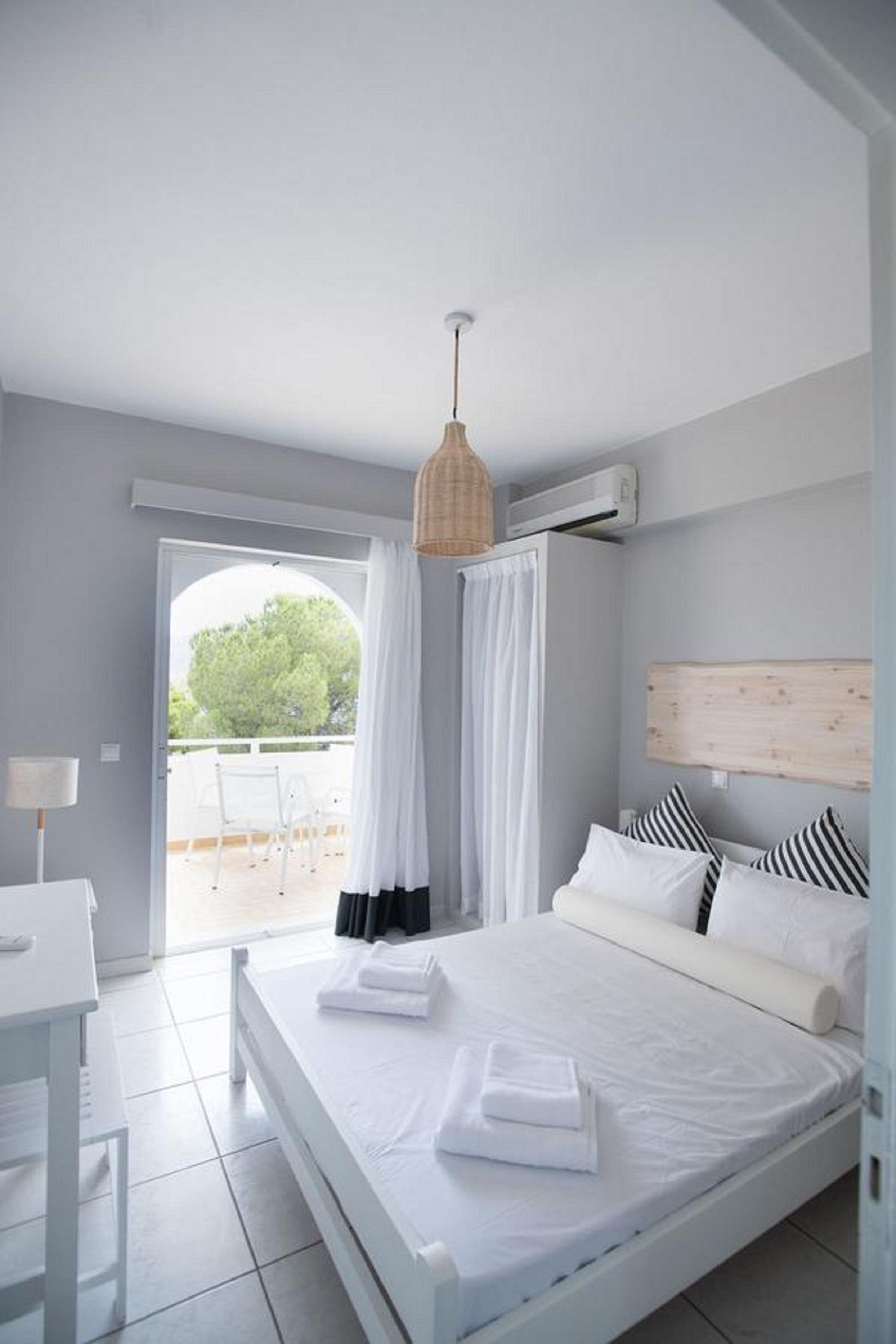 Akra Morea Hotel & Residences 모넴바시아 외부 사진